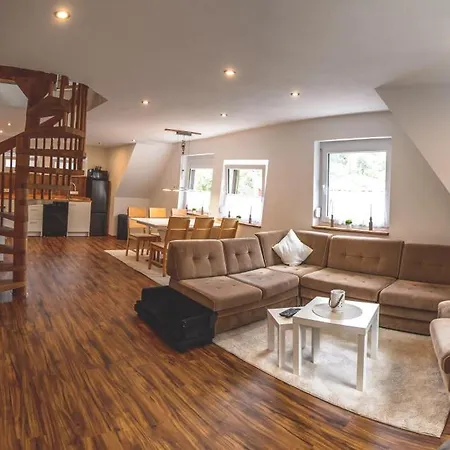 Frank Apartment *